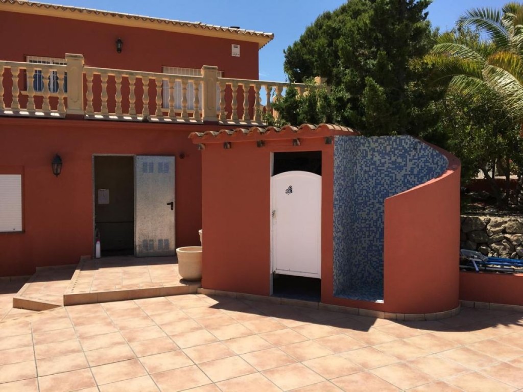 Villa a L'Alfàs del Pi, Alicante, Spagna 8 camere da letto, 540 mq. N° 114468