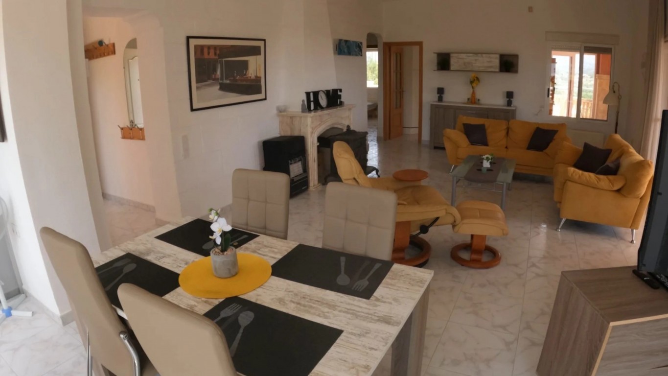 Villa a L'Alfàs del Pi, Alicante, Spagna 8 camere da letto, 540 mq. N° 114468