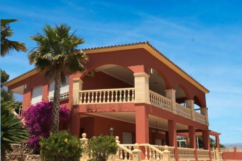 Villa for sale L'Alfàs del Pi, Alicante, Spain 8 bedrooms, 540 sq.m. No. 114468 - photo 4
