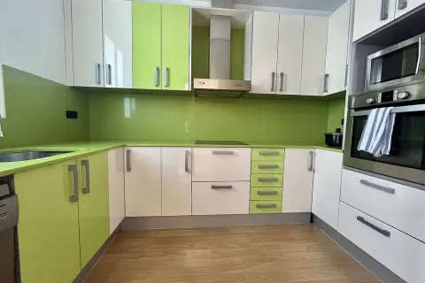 Huoneisto myytävänä Barcelona, Espanja, 3 makuuhuonetta, No. 141089 - kuva 6