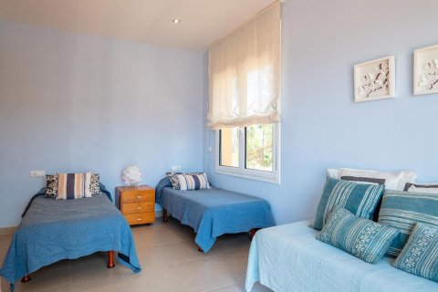 Продажа дома в Льяфранк, Герона, Испания 4 спальни, №141094 - фото 23