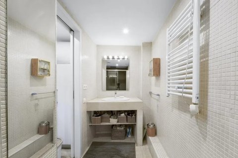 Huoneisto myytävänä Barcelona, Espanja, 2 makuuhuonetta, No. 141091 - kuva 27
