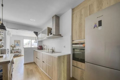 Huoneisto myytävänä Barcelona, Espanja, 2 makuuhuonetta, No. 141091 - kuva 15