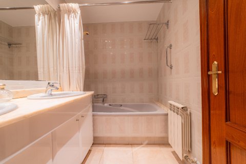 House zum Verkauf in Vilassar de Mar, Barcelona, Spanien 4 Schlafzimmer, 290 m2 Nr. 141093 - Foto 14