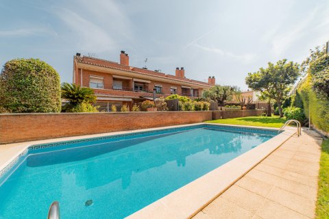 House zum Verkauf in Vilassar de Mar, Barcelona, Spanien 4 Schlafzimmer, 290 m2 Nr. 141093 - Foto 1