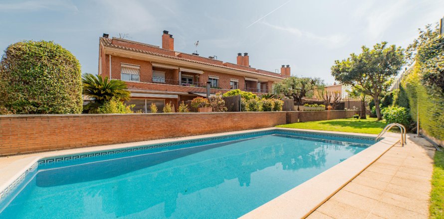 House in Vilassar de Mar, Barcelona, Spanien 4 Schlafzimmer, 290 m2 Nr. 141093