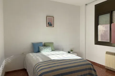 Apartamento en venta en Barcelona, España 3 dormitorios, 80 m2 No. 141090 - foto 10