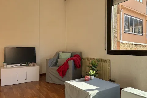 Apartamento en venta en Barcelona, España 3 dormitorios, 80 m2 No. 141090 - foto 4
