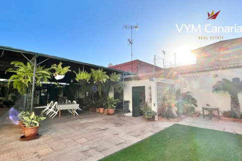 Villa in San Isidro De Abona, Tenerife, Spain 9 bedrooms, 500 sq.m. No. 164671