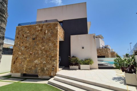 Villa in Torrevieja, Alicante, Spain 4 bedrooms, 205 sq.m. No. 164674