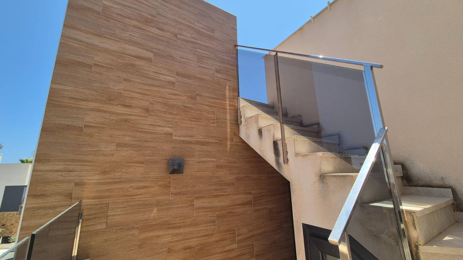 Villa a Torrevieja, Alicante, Spagna 4 camere da letto, 205 mq. N° 164674