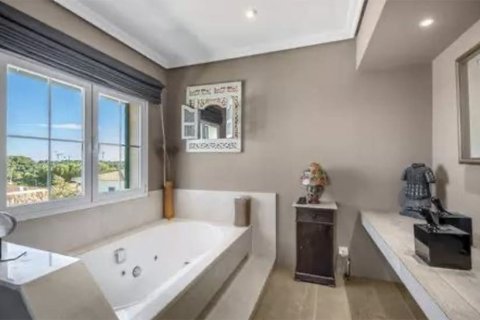 Villa till salu i Mallorca, Spanien 4 sovrum, 411 kvm. Nr. 147789 - foto 27