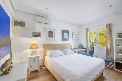 Villa till salu i Mallorca, Spanien 4 sovrum, 411 kvm. Nr. 147789 - foto 12