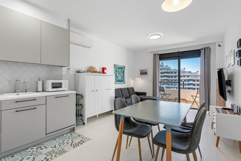 Продажа квартиры в Сан-Мигель-де-Салинас, Аликанте, Испания 2 спальни, 61м2 №154567 - фото 5