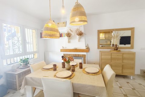 Kaupunkipientalo myytävänä Villamartin, Alicante, Espanja, 3 makuuhuonetta, 101 m2 No. 154569 - kuva 7