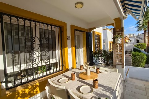 Kaupunkipientalo myytävänä Villamartin, Alicante, Espanja, 3 makuuhuonetta, 101 m2 No. 154569 - kuva 5