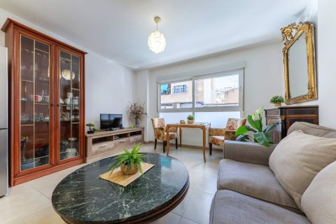 Huoneisto myytävänä Alicante, Espanja, 2 makuuhuonetta, 61 m2 No. 154568 - kuva 2