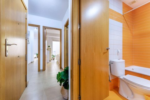 Huoneisto myytävänä Alicante, Espanja, 2 makuuhuonetta, 61 m2 No. 154568 - kuva 17