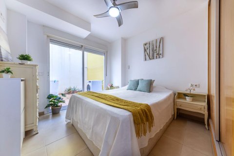 Huoneisto myytävänä Alicante, Espanja, 2 makuuhuonetta, 61 m2 No. 154568 - kuva 6