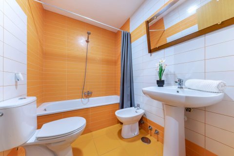 Huoneisto myytävänä Alicante, Espanja, 2 makuuhuonetta, 61 m2 No. 154568 - kuva 16