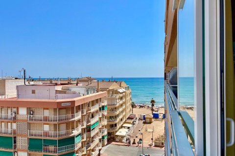 Apartment à La Mata, Alicante, Espagne 3 chambres, 110 m2 No. 195435