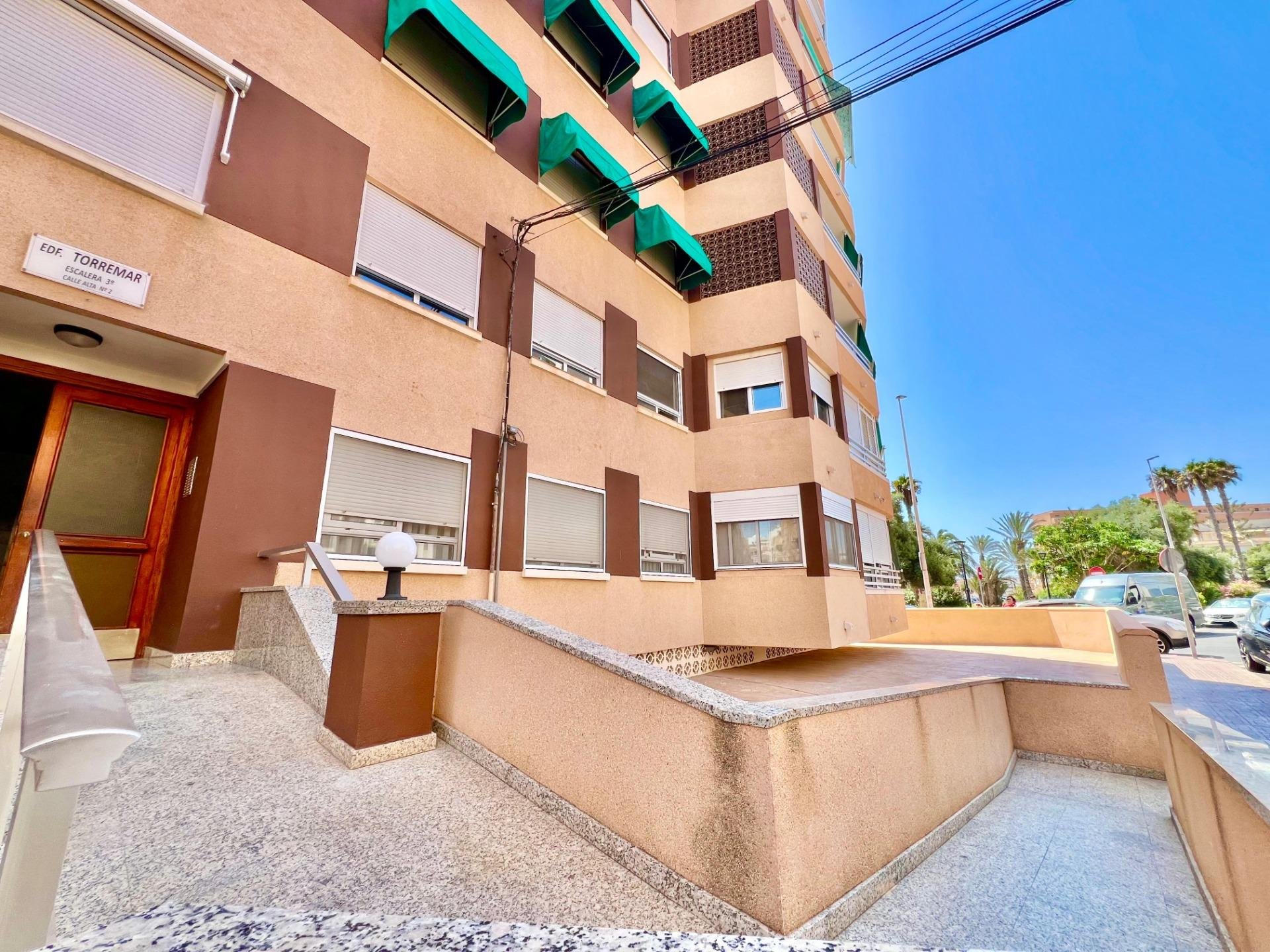 Apartment à La Mata, Alicante, Espagne 3 chambres, 110 m2 No. 195435