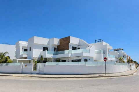 Villa à Los Montesinos, Alicante, Espagne 3 chambres,  No. 195437
