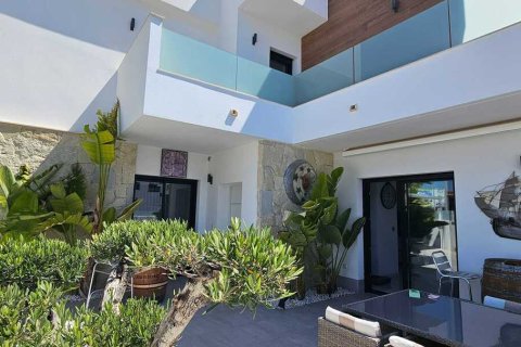 Villa à vendre à Los Montesinos, Alicante, Espagne, 3 chambres, No. 195437 - photo 3