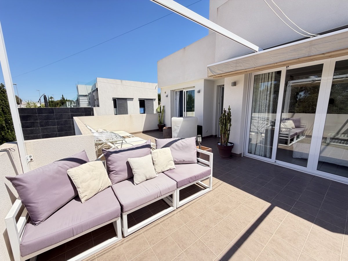 Villa Mil Palmeras, Alicante, Spānijā 4 istabas, 160 m2 Nr. 195439