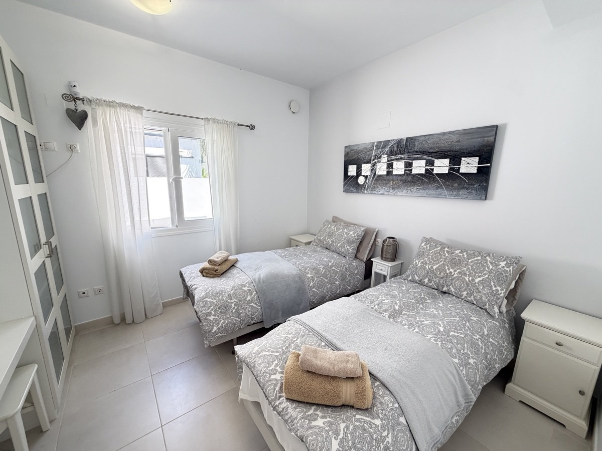 Villa Mil Palmeras, Alicante, Spānijā 4 istabas, 160 m2 Nr. 195439