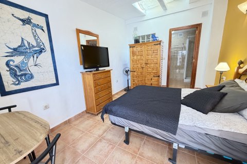 Bungalow à vendre à San Luis, Alicante, Espagne, 3 chambres, 142 m2 No. 195438 - photo 11