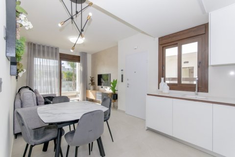 Bungalo pārdošanā Los Balcones, Alicante, Spānijā 2 istabas, 63 m2 Nr. 137626 - attēls 9