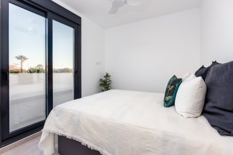 Huvila myytävänä Pilar de la Horadada, Alicante, Espanja, 3 makuuhuonetta, 151 m2 No. 137627 - kuva 11