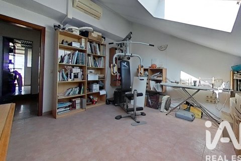 Townhouse for sale in Vila-real, Castellon, Spain 6 bedrooms, 270 sq.m. No. 172910 - photo 29