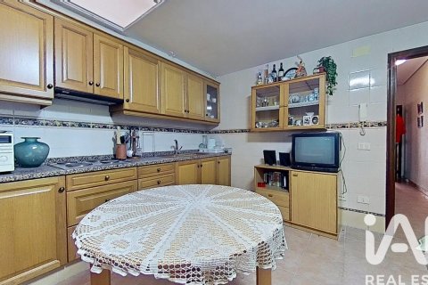Townhouse for sale in Vila-real, Castellon, Spain 6 bedrooms, 270 sq.m. No. 172910 - photo 8