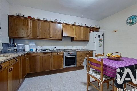 Townhouse for sale in Vila-real, Castellon, Spain 6 bedrooms, 270 sq.m. No. 172910 - photo 14