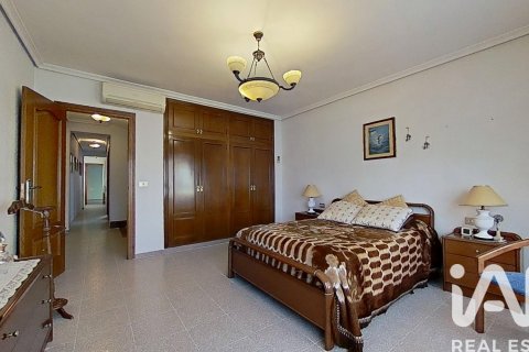 Townhouse for sale in Vila-real, Castellon, Spain 6 bedrooms, 270 sq.m. No. 172910 - photo 23