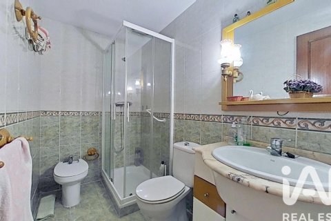 Townhouse for sale in Vila-real, Castellon, Spain 6 bedrooms, 270 sq.m. No. 172910 - photo 6