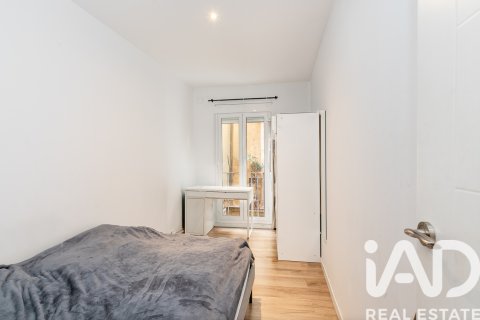 Продажа квартиры в Барселона, Испания 2 спальни, 54м2 №172913 - фото 24