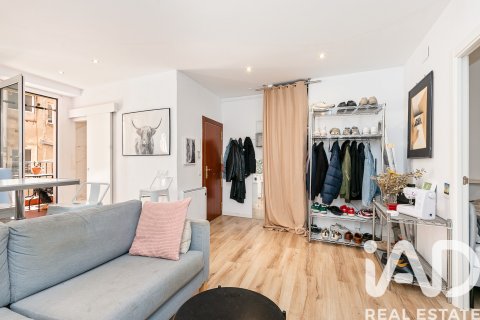 Продажа квартиры в Барселона, Испания 2 спальни, 54м2 №172913 - фото 19
