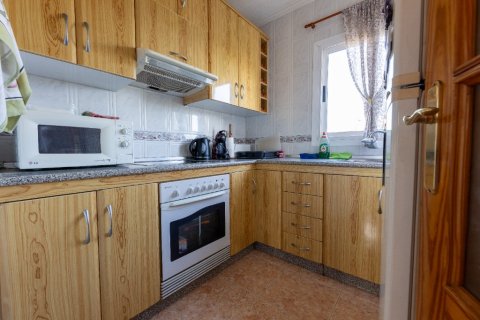 Villa à vendre à Punta Prima, Alicante, Espagne, 4 chambres, 70 m2 No. 146068 - photo 15