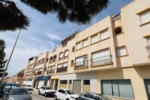 Appartamento in vendita a Pilar de la Horadada, Alicante, Spagna 2 camere da letto, 70 mq. N° 196155 - foto 2