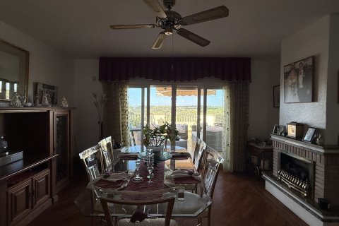 Villa till salu i Villamartin, Alicante, Spanien 5 sovrum, 214 kvm. Nr. 196161 - foto 7