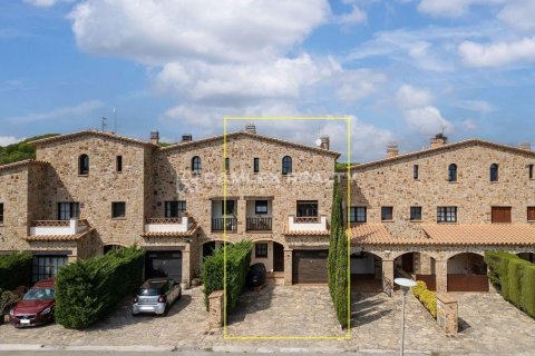 Villa à vendre à Platja D'aro, Girona, Espagne, 3 chambres, 176 m2 No. 177231 - photo 2