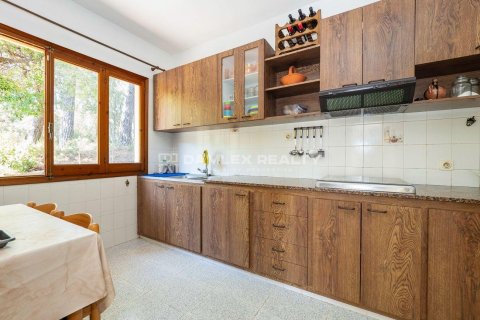 Hus till salu i Lloret de Mar, Girona, Spanien 8 sovrum, 384 kvm. Nr. 177237 - foto 11