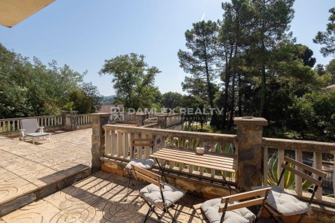 Hus till salu i Lloret de Mar, Girona, Spanien 8 sovrum, 384 kvm. Nr. 177237 - foto 3