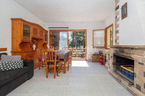 Hus till salu i Lloret de Mar, Girona, Spanien 8 sovrum, 384 kvm. Nr. 177237 - foto 9
