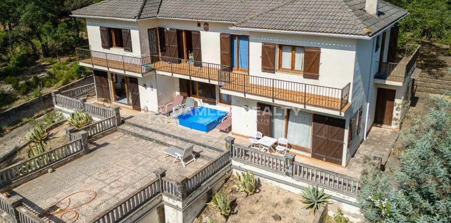 Hus i Lloret de Mar, Girona, Spanien 8 sovrum, 384 kvm. Nr. 177237