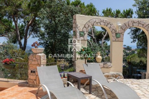 Villa à vendre à Lloret de Mar, Girona, Espagne, 6 chambres, 150 m2 No. 177233 - photo 10