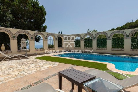 Villa à vendre à Lloret de Mar, Girona, Espagne, 6 chambres, 150 m2 No. 177233 - photo 8
